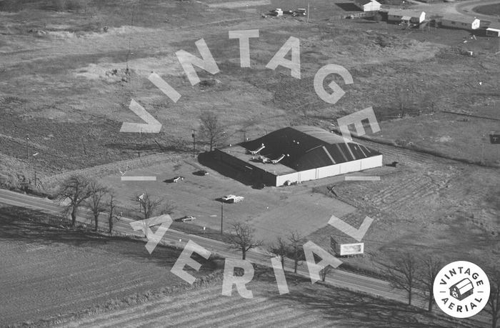 University Lanes (Collegiate Lanes) - 1981 Aerial (newer photo)